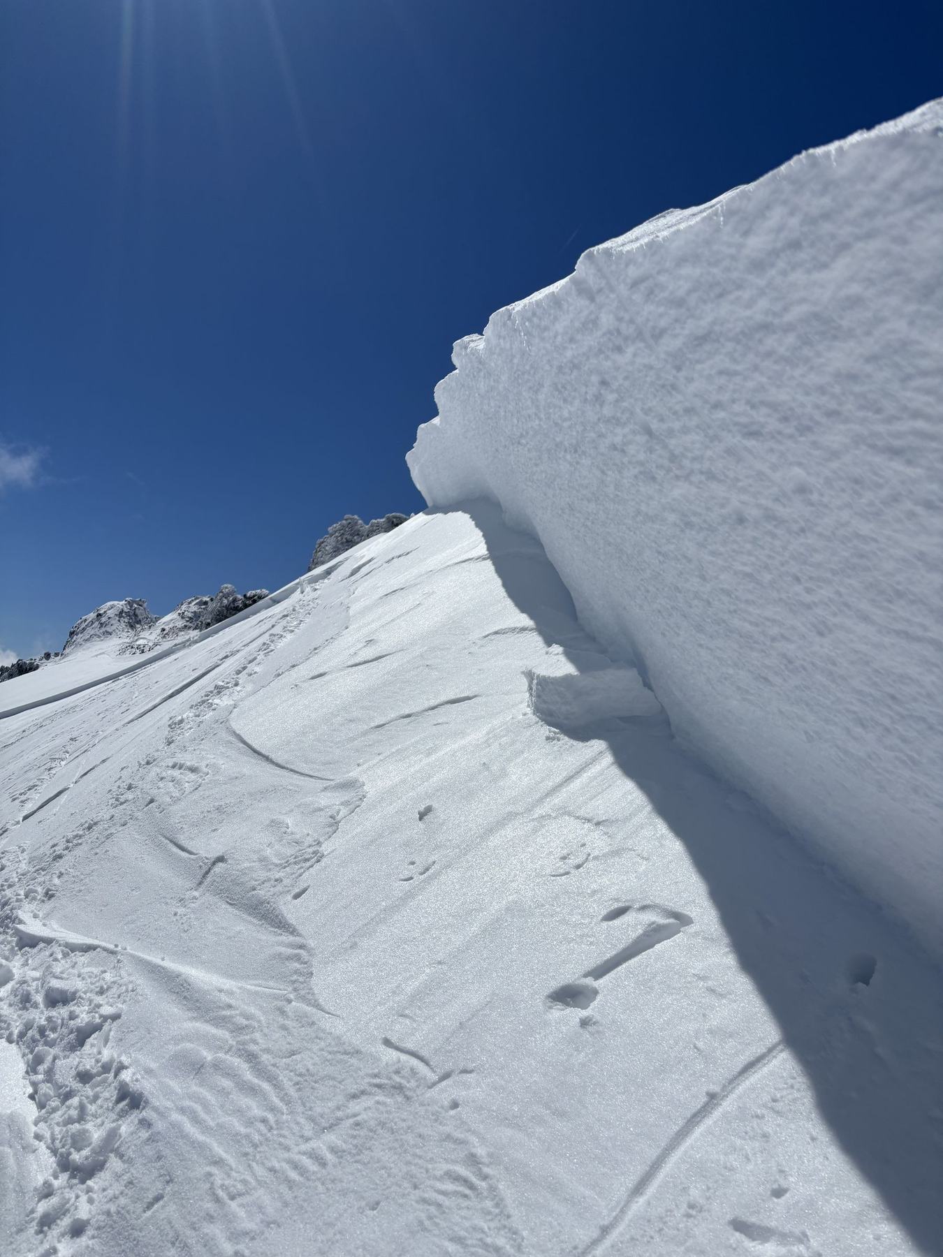 Wind-built cornice